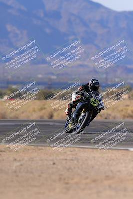 media/Dec-17-2023-CVMA (Sun) [[bf0c04832d]]/Race 2 Amateur Supersport Open/